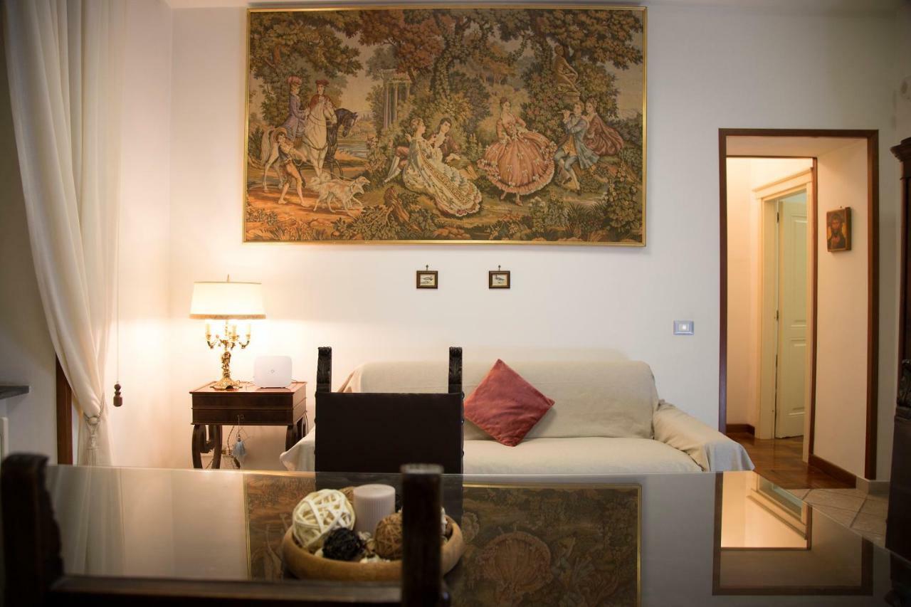 Luci Di S. Chiara Apartment Napoli Ngoại thất bức ảnh